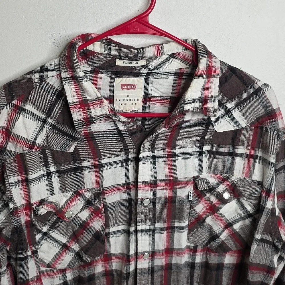 Levi's Plaid Flannel Pearlsnap Sz XL Shirt